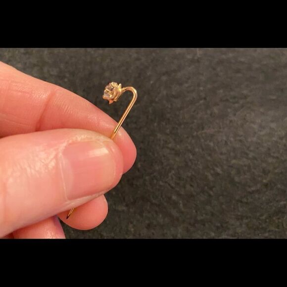 Tiny tie/scarf/lapel pin - Picture 5 of 5